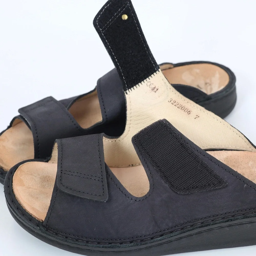 Finn Comfort •	brand finn